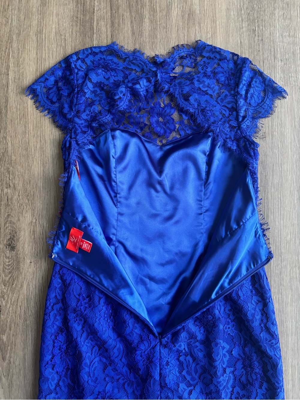 NWT Monique Lhuillier Lace Sheath Open Back Dress Size 10 - Picture 10 of 12